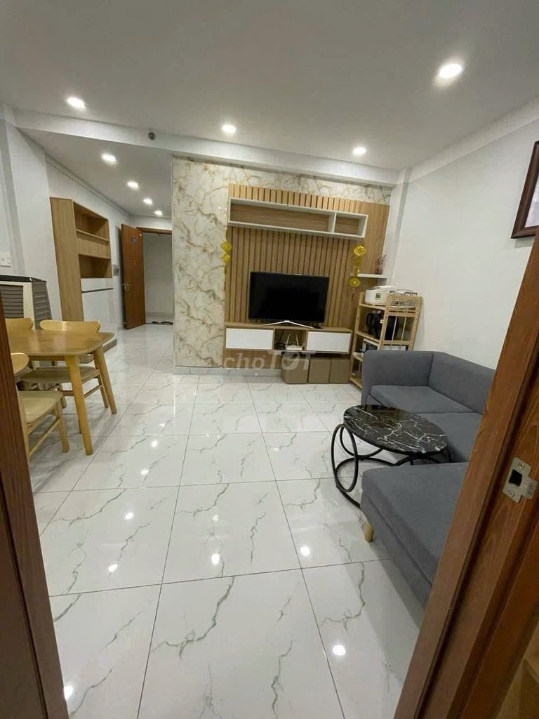 Carillon 3 building rents two bedrooms at 13 million and a half a month.