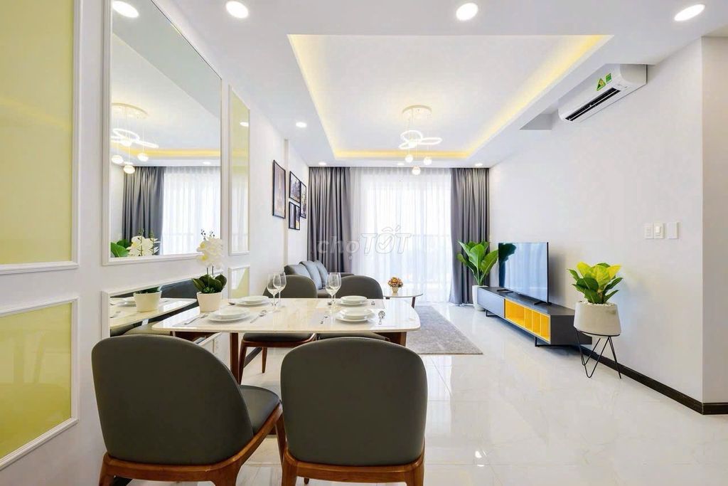 Three rooms 20 million in right at 85 meters, full of Orchard Parkview.
