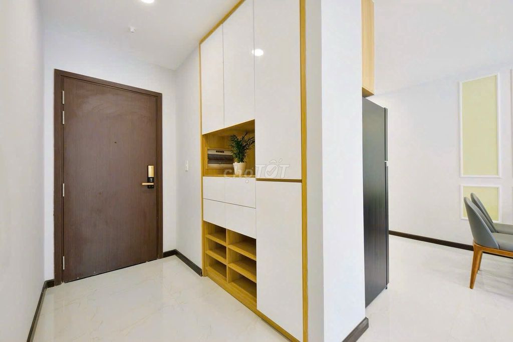 Three rooms 20 million in right at 85 meters, full of Orchard Parkview.