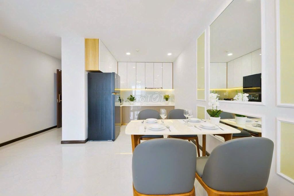 Three rooms 20 million in right at 85 meters, full of Orchard Parkview.