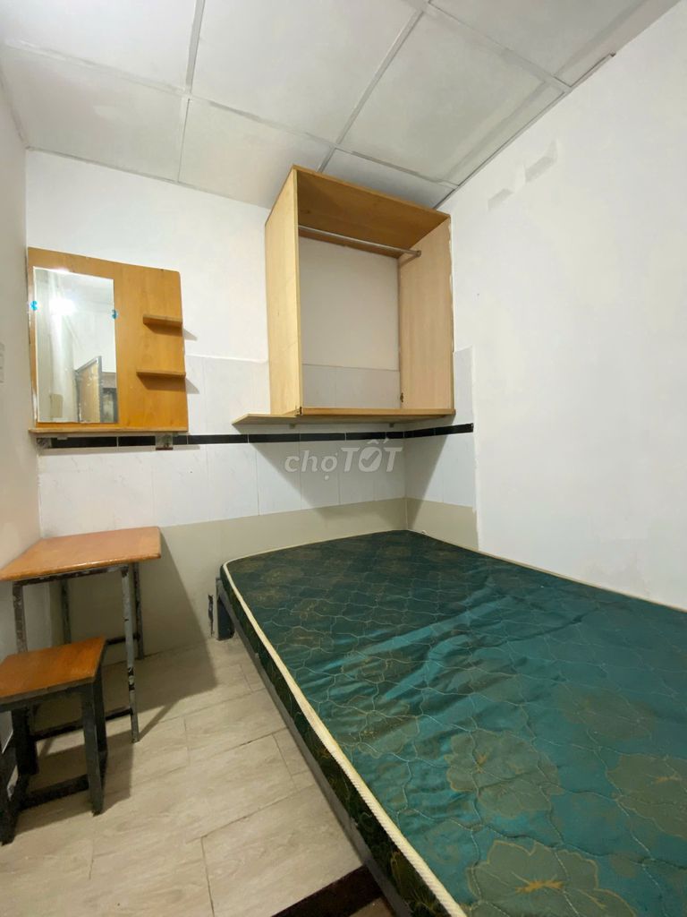 Room for rent from 1 million at Bình Thạnh.
