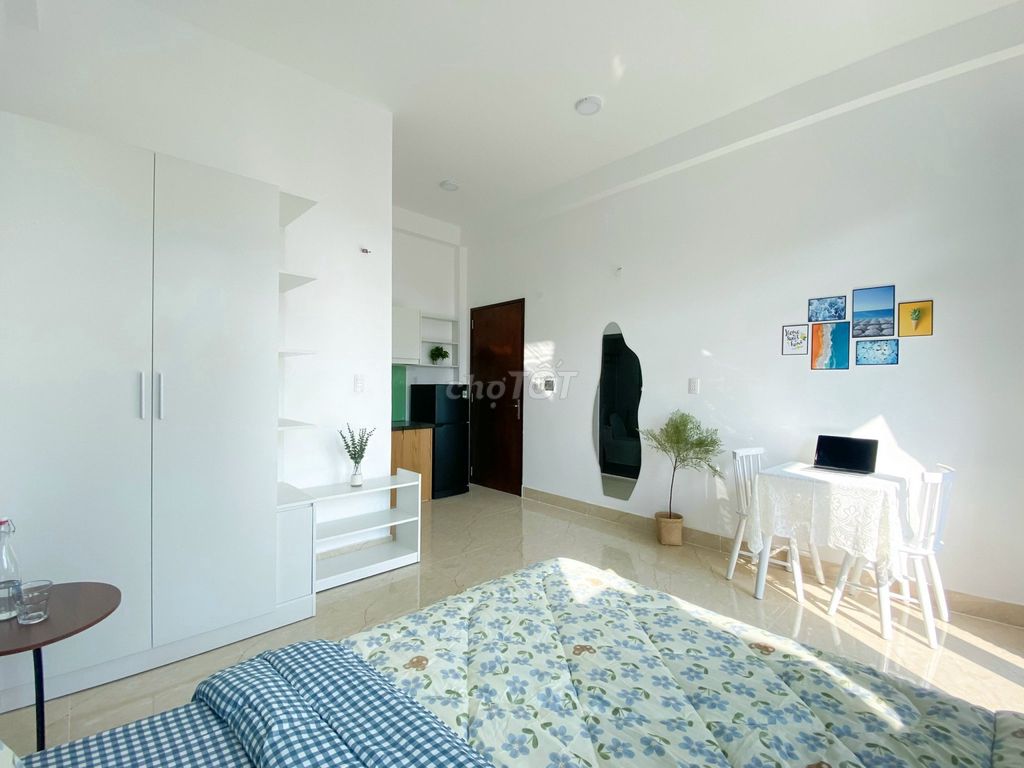 window room - bancol full interior - diamond island - right sala