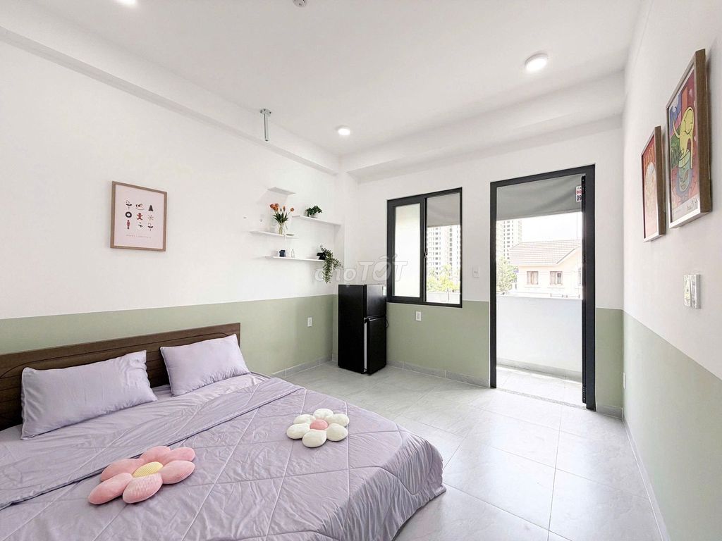 The new studio is full of kitchen furniture right now. Trương Văn Bang.5 million.6 million.