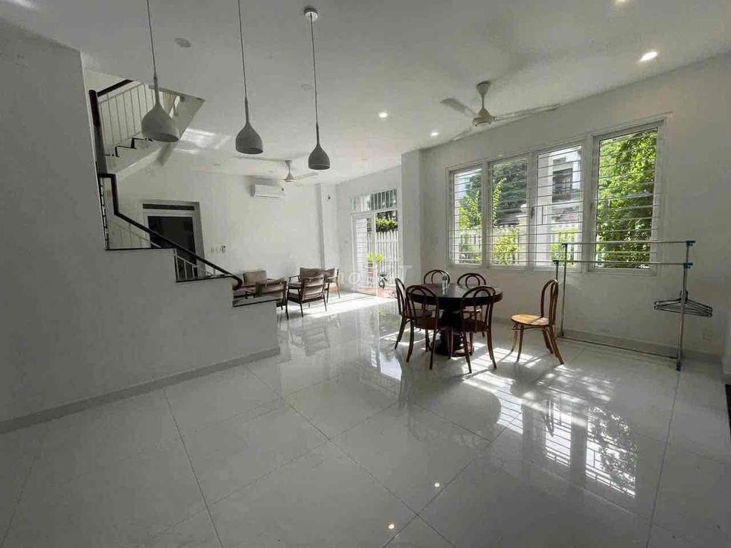 The super-wide garden house near the river near the Gymalll-Phạm Văn Đồng