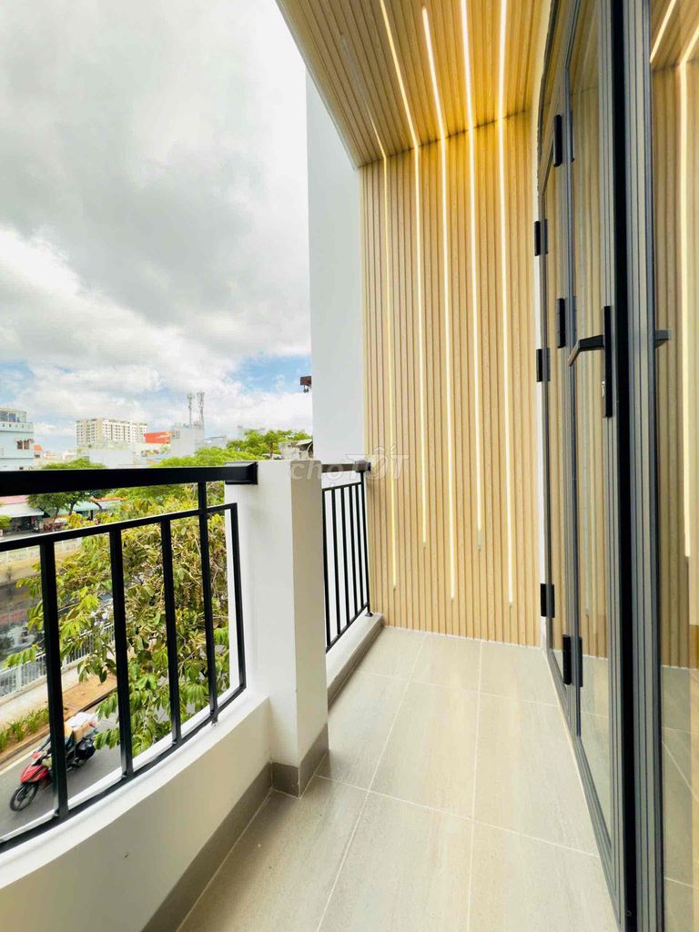 Rent a nice house, Lò Gốm. - Five. District 6.