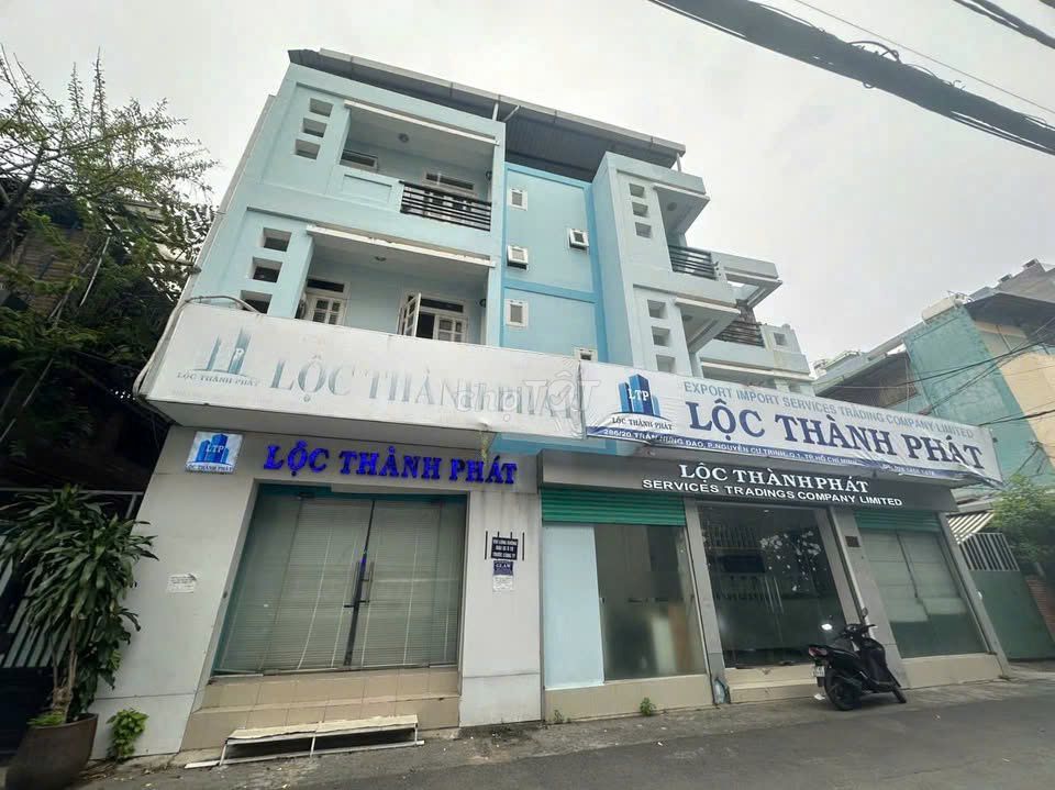 Renting an alleyhouse 286/20 Trần Hưng Đạo, District 1 -- 15 M, 65 million.
