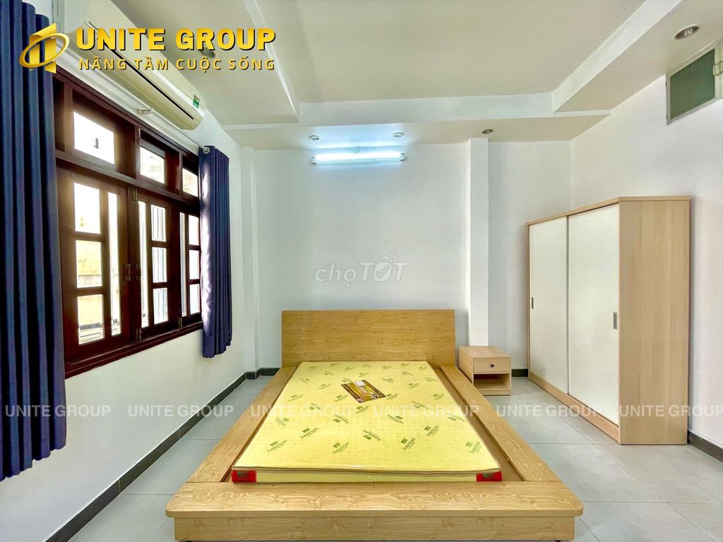 Rent the 10th district room near the University of Sciences with balconys, split up the whole interior kitchen