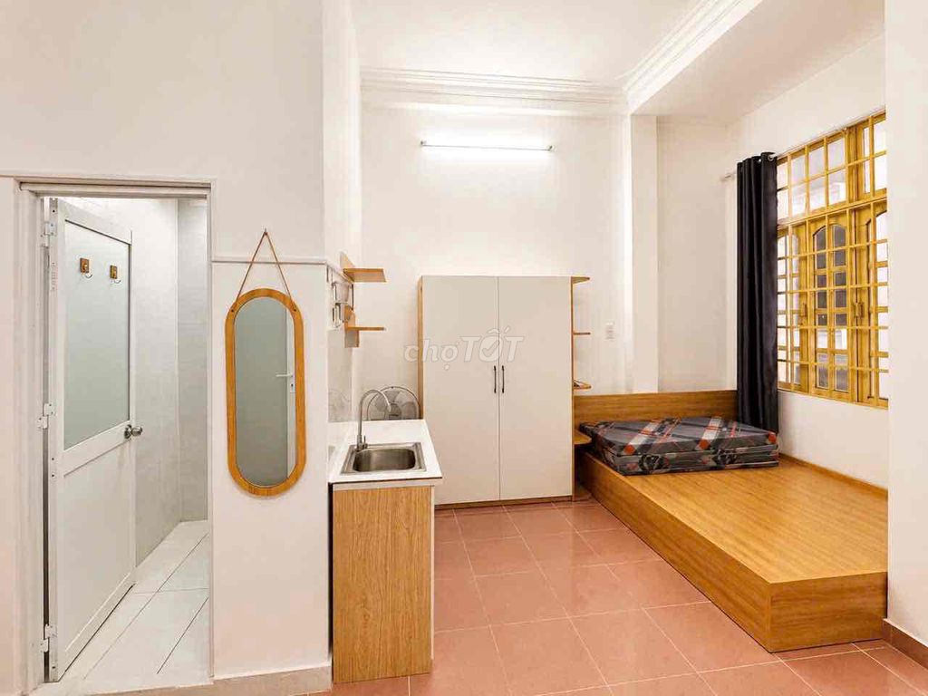 balcony - full interior