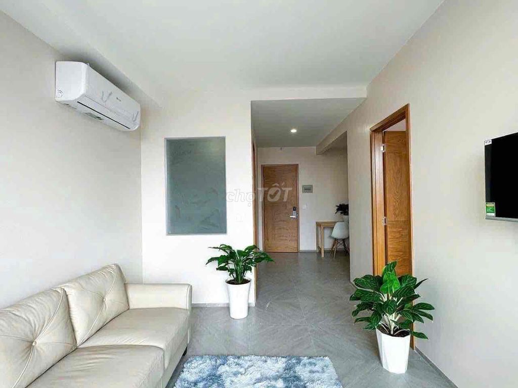 Rent the studio, a full bedroom in the heart of the 7th county.