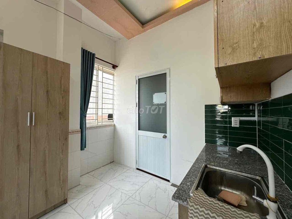balcony - full interior