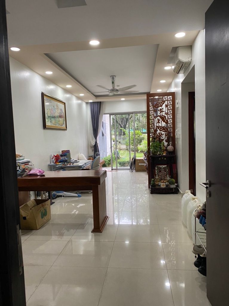 Rent ground two bedroom 70 meters. Celadon City.