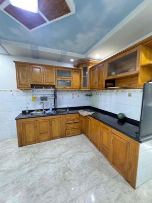 I'm renting an apartment for downtown Hong Kong.