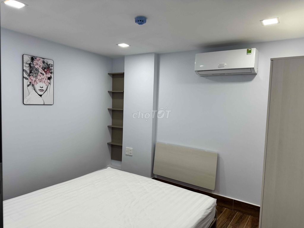 Two bedrooms near Central One.