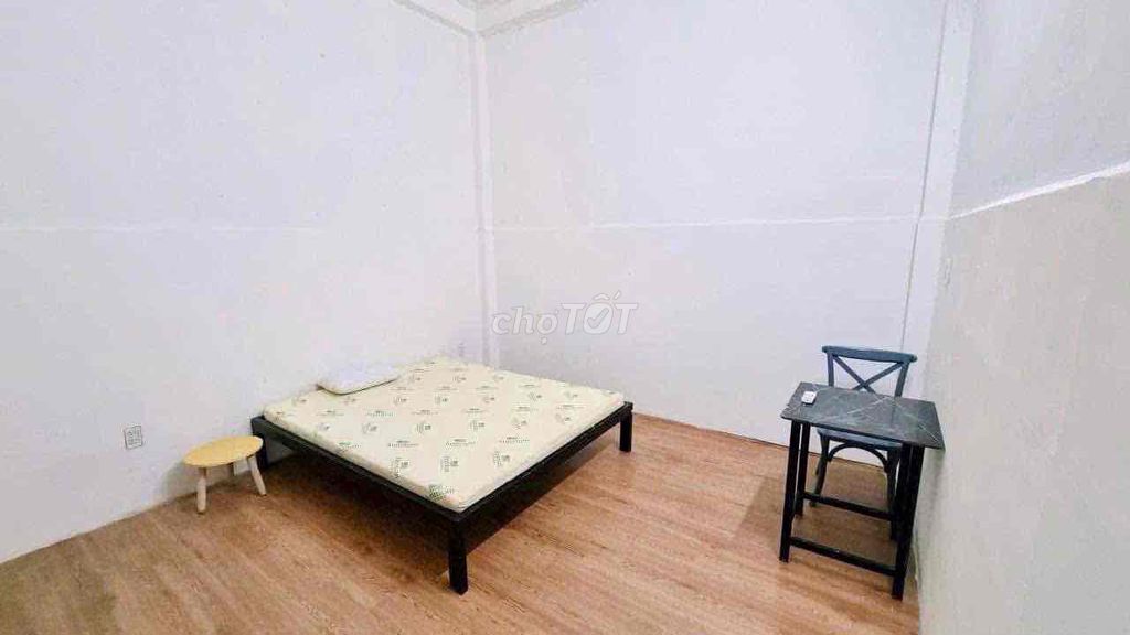 Cheap motel near Vòng xoay Phú Lâm - interior like image