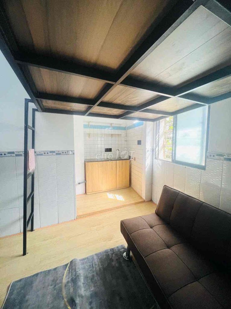 Dupex interior close to medical university, opening 5 p driving.