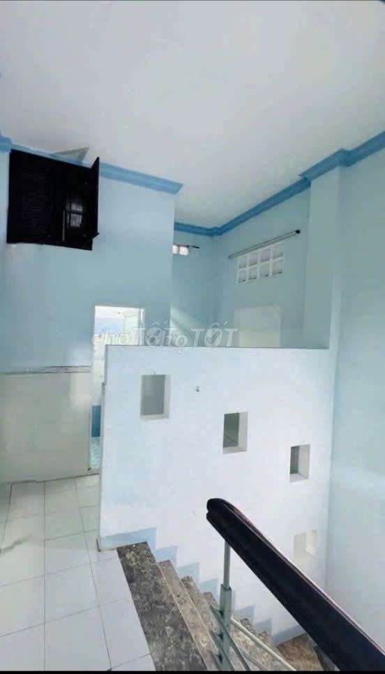 Rent a house close to Nhiêu Tứ, Phú Nhuận - only 9.5 million a month.