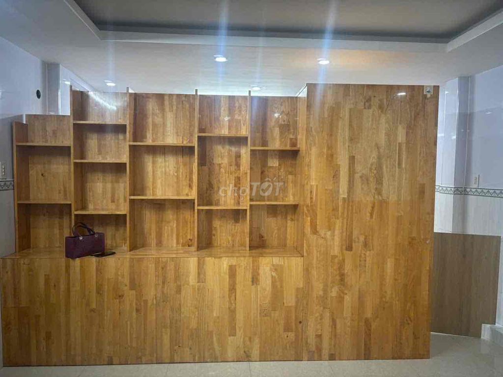 Rent apartment 9 Cao Bá Nhạ,P.Cầu Ông Lãnh.