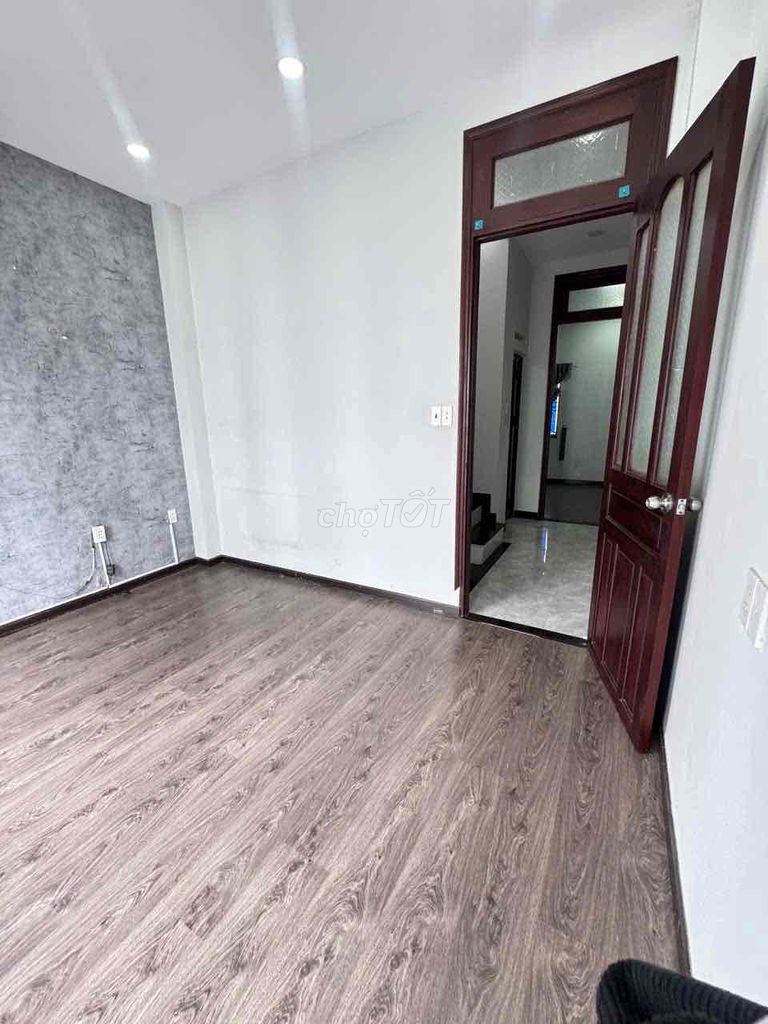 Rent the whole five bedrooms.