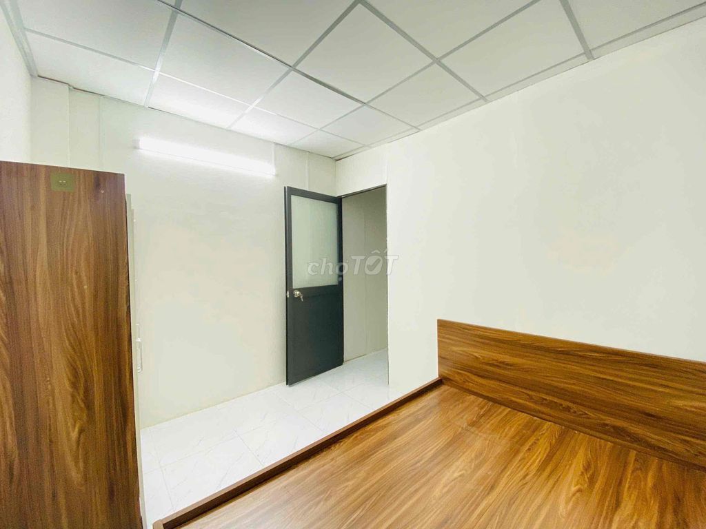 Only 11 million and 5 have three bedrooms.