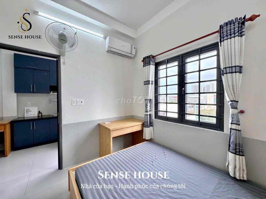 Room service one bedroom in order to get a full interior.