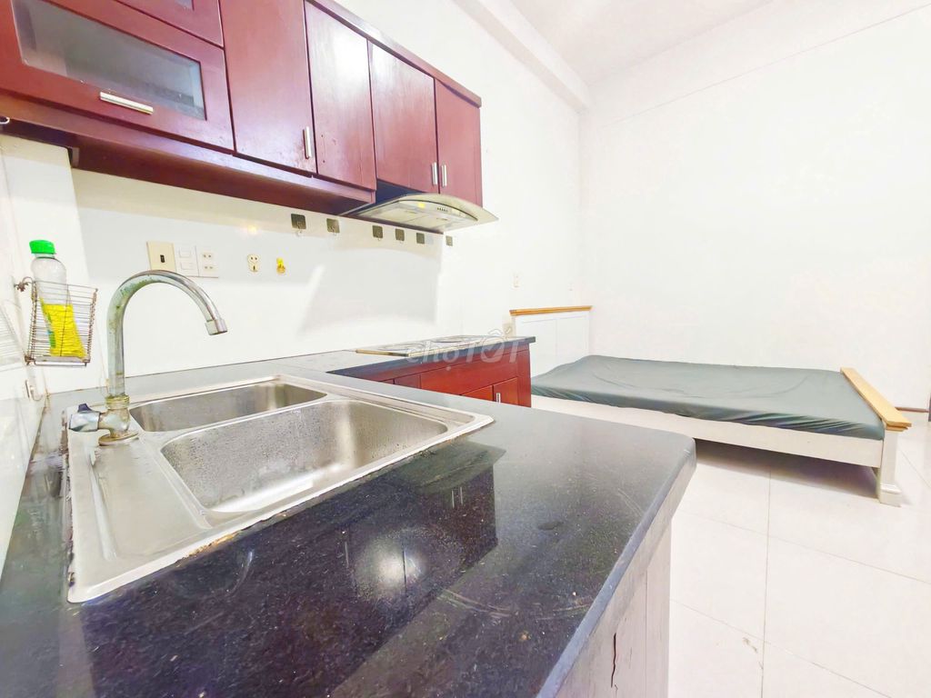 rent a 30 M full window interior in Quang Trung, Gò Vấp