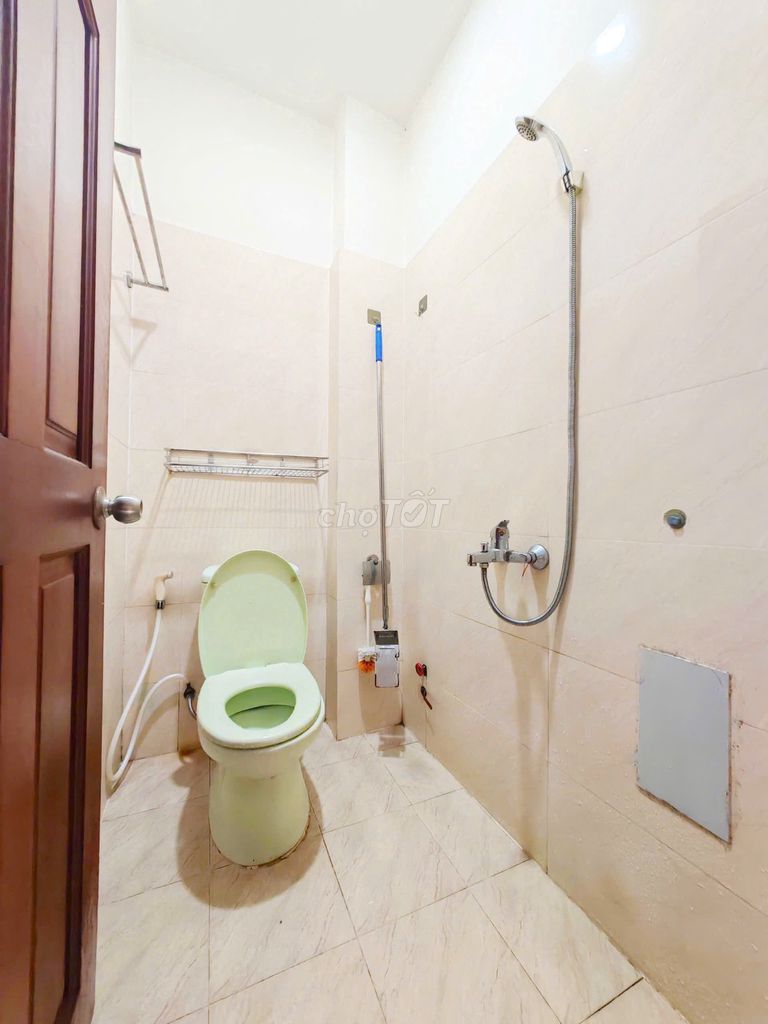rent a 30 M full window interior in Quang Trung, Gò Vấp