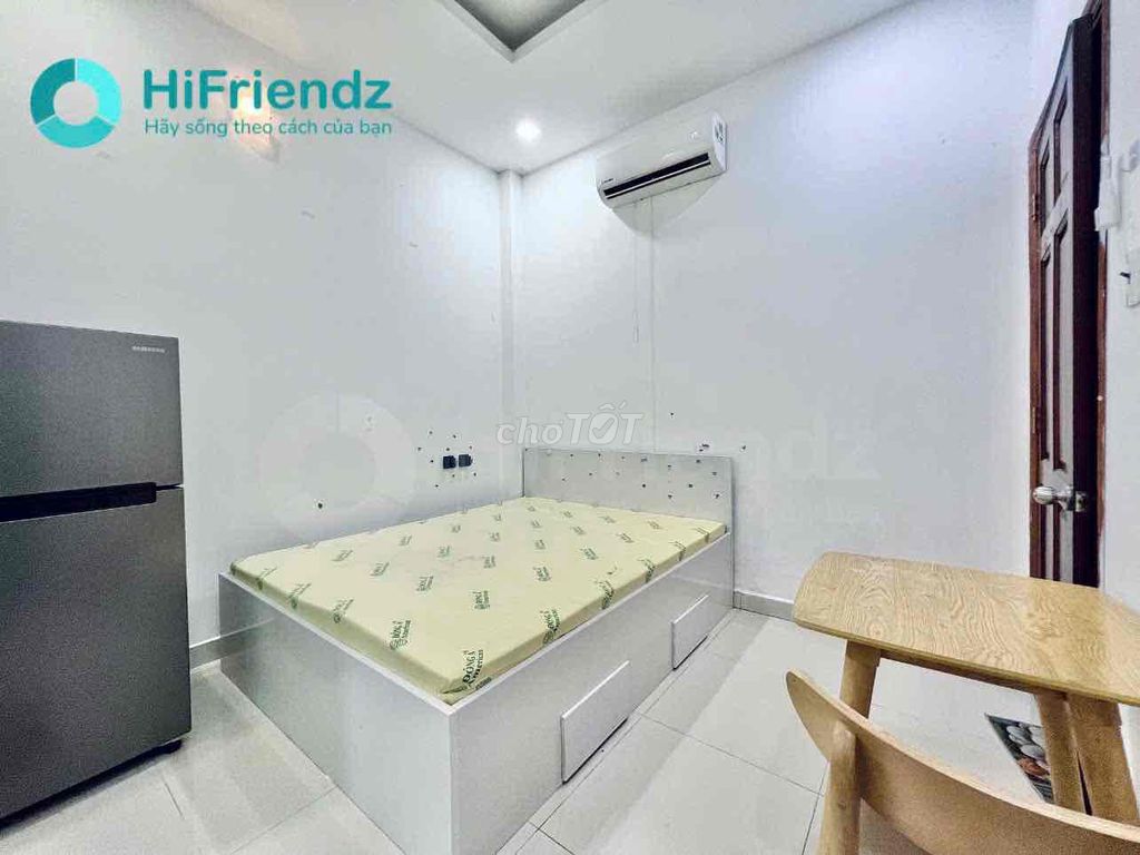 rented studio full interior