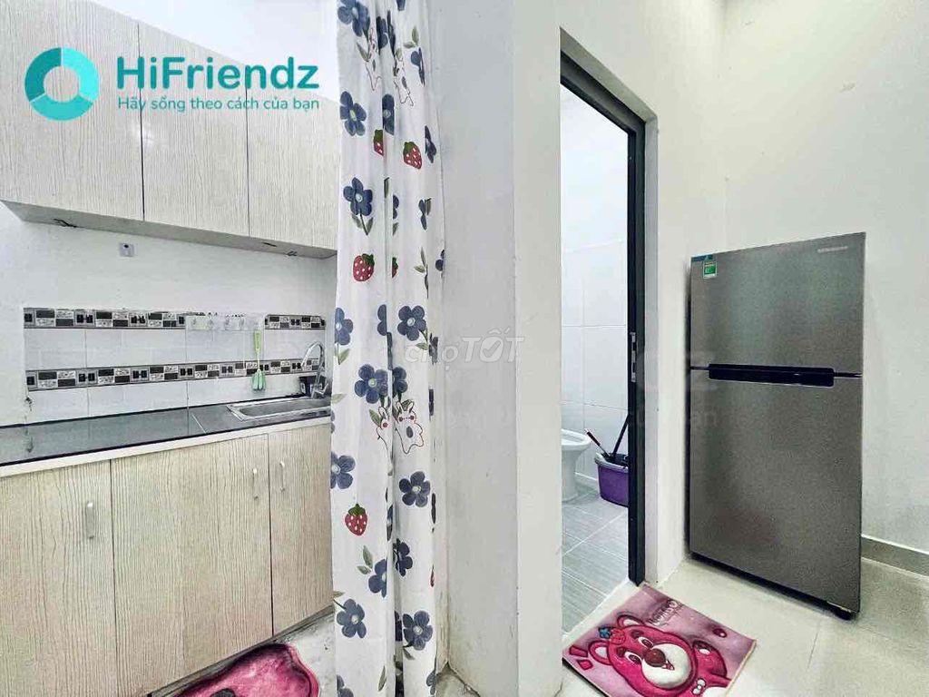 rented studio full interior