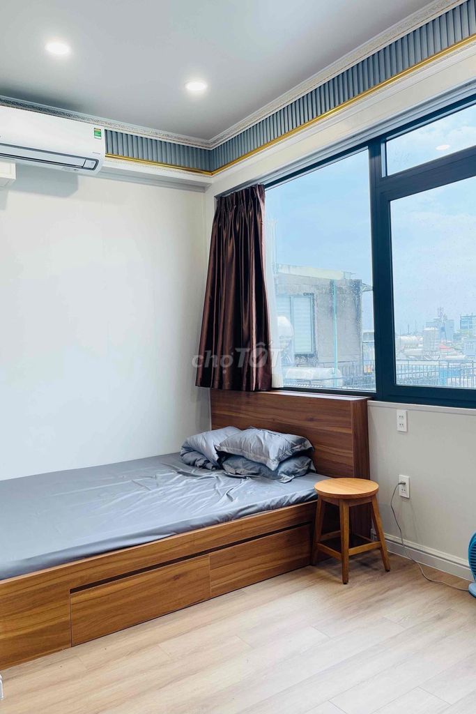 Renting apartment 3rd. Full interior, rooftop.