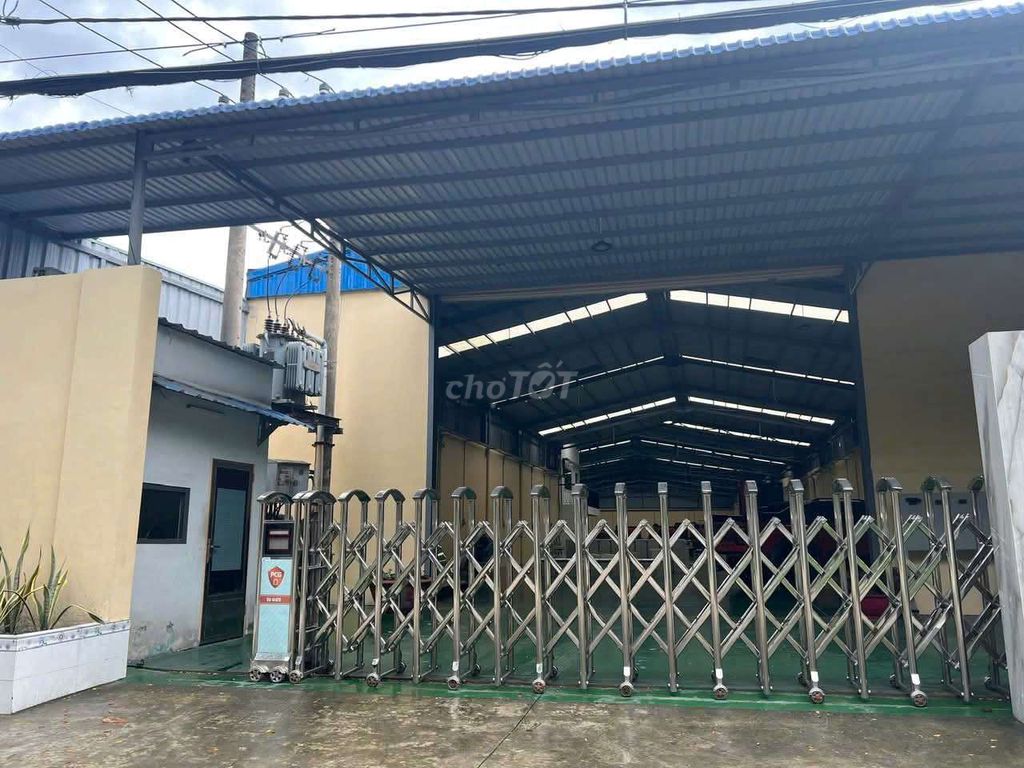2100 meters of Output Store