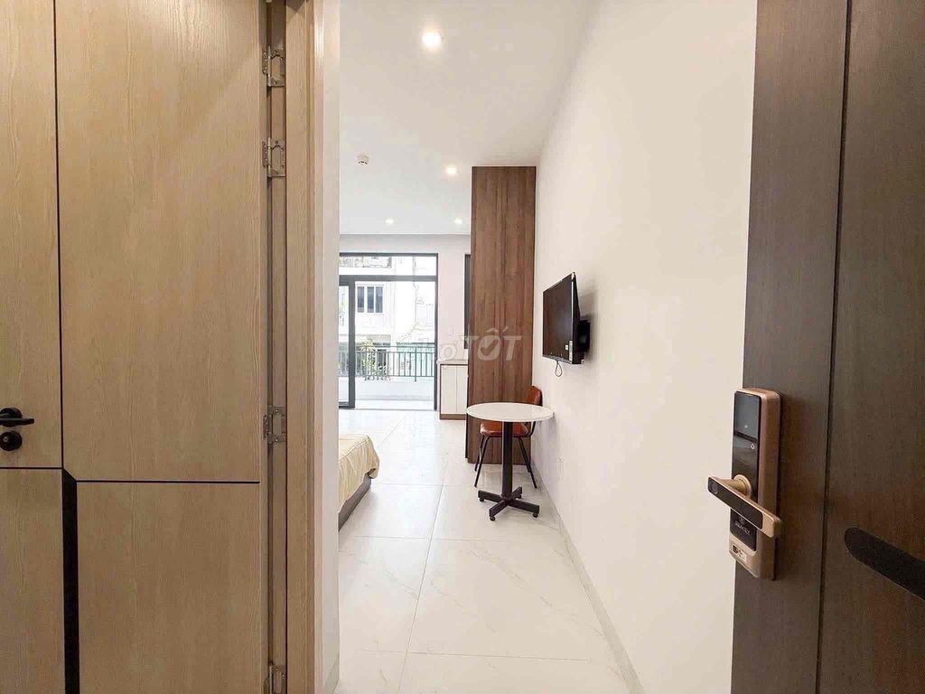 Rent the studio sight of the sun full of furniture at the top of the block.