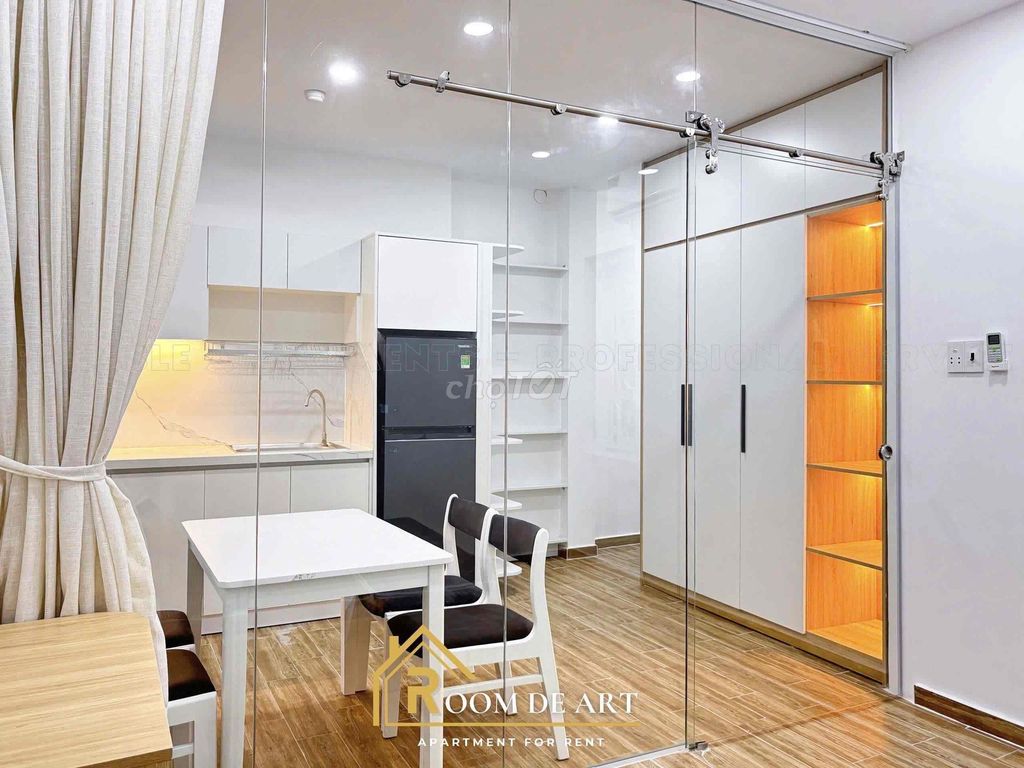 apartment 2 bedroom - private washing machine - full comfort - right at Trần Bình Trọng