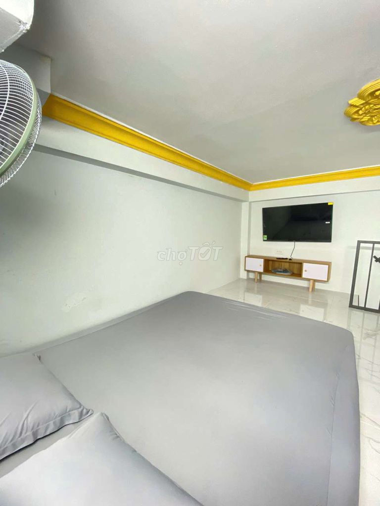 Intressal interior room just move in