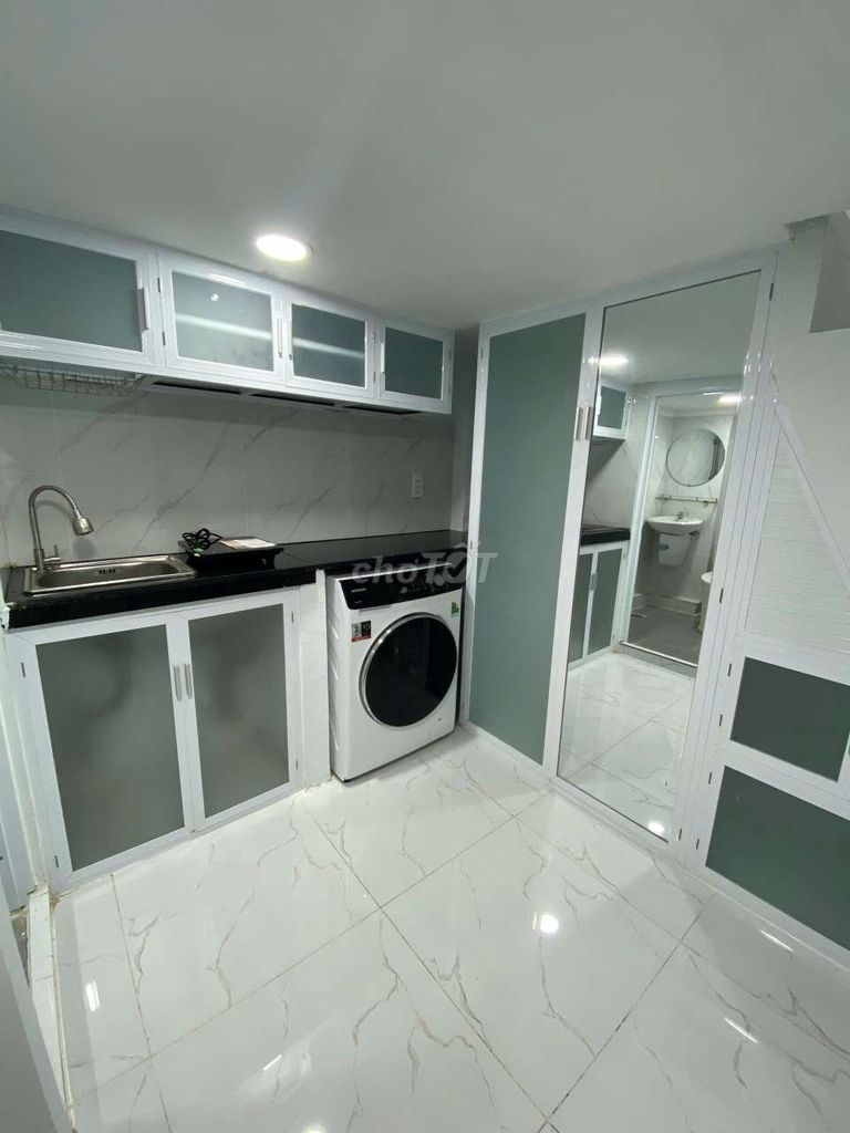Intressal interior room just move in
