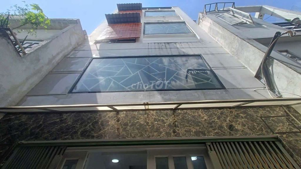 Rent an entire 56/DG building, 5th floor, Q. Funkyu