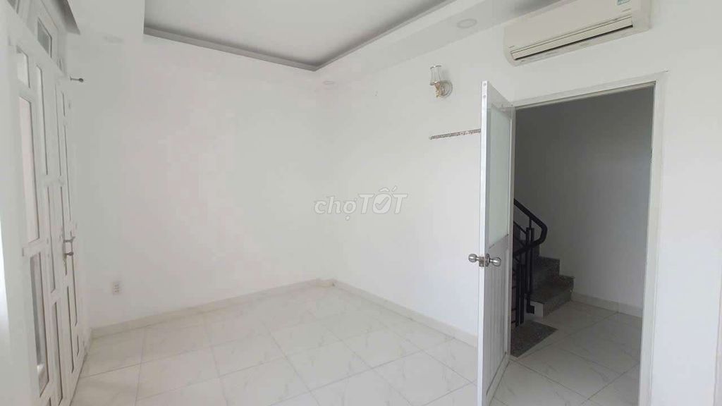 Rent an entire 56/DG building, 5th floor, Q. Funkyu