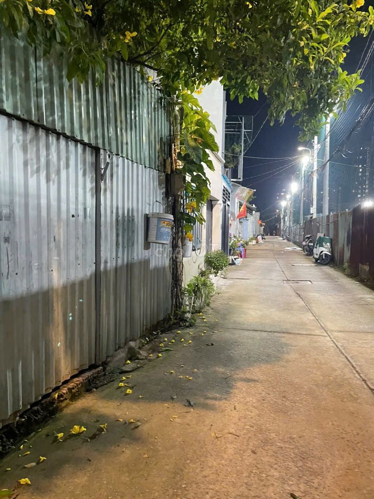 Rent a big truck alley, 38, Hiệp Bình Chánh, Thủ Đức