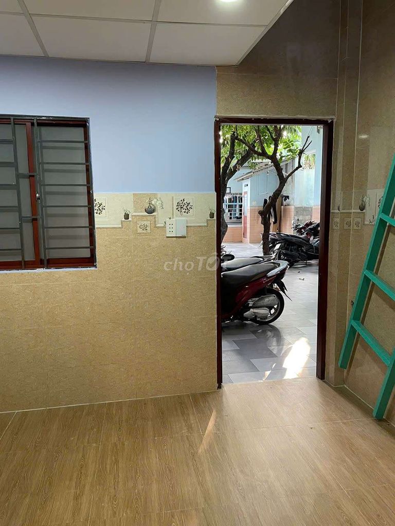 Pass 1 st floor one floor