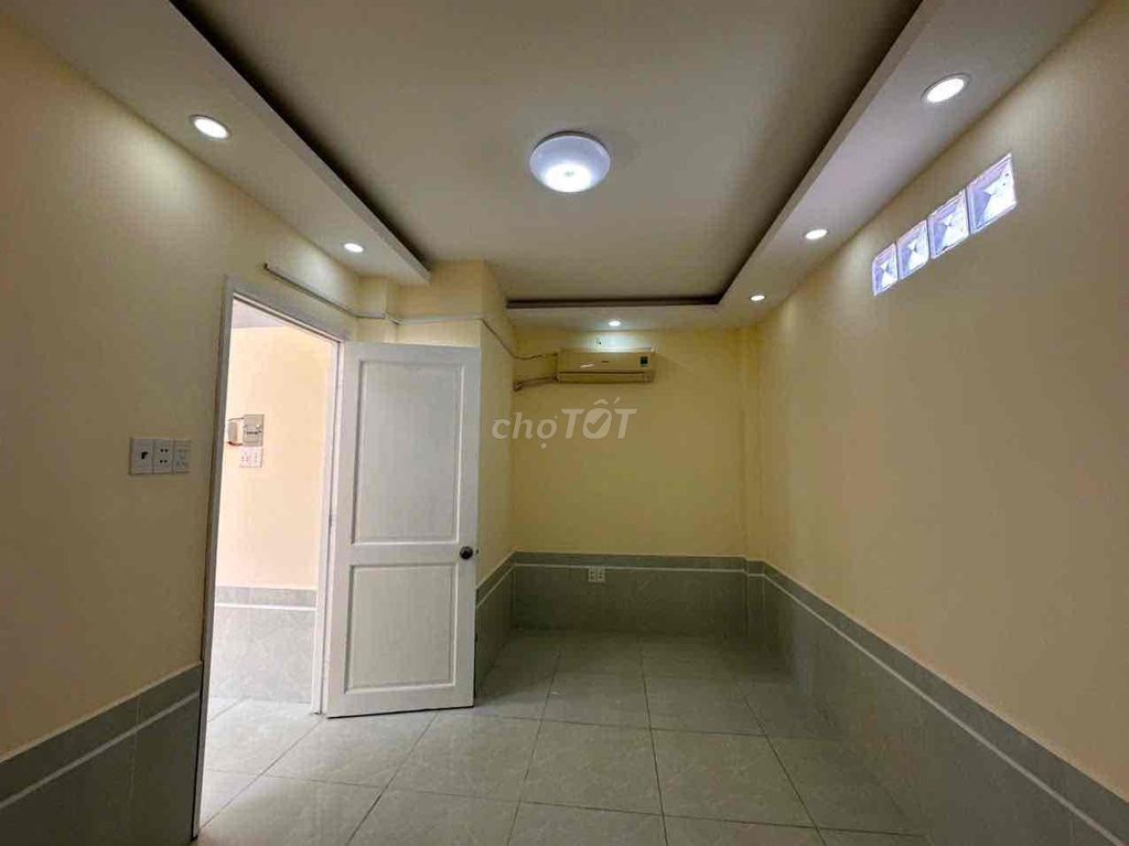 Rent Phan Đăng Lưu -50 meters - 6 bedroom 4 toilets