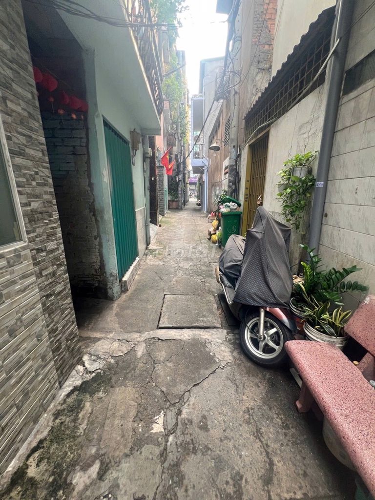Rent a house, 1 floor Lê Hồng Phong.