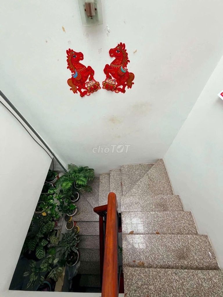 Rent a house, 1 floor Lê Hồng Phong.