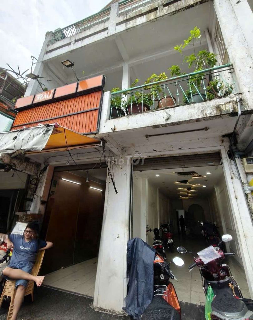 Renting Phạm Thế Hiển cash houses, District 8 – near the 3x17 M secret bridge