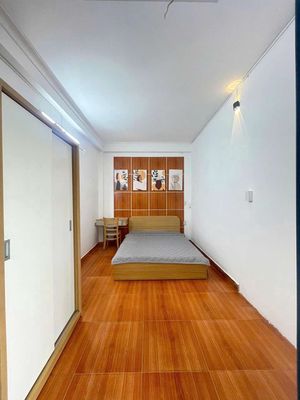 Classified service apartment full of furniture, kitchen cup, private washing machine