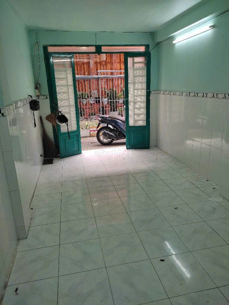 Rent the entire district of 7-- 7 million a month. Two bedrooms, two toilets.