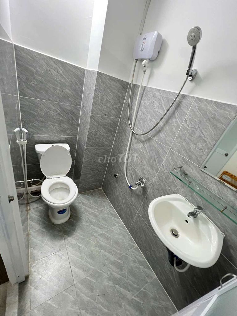 A full-cost interior room.