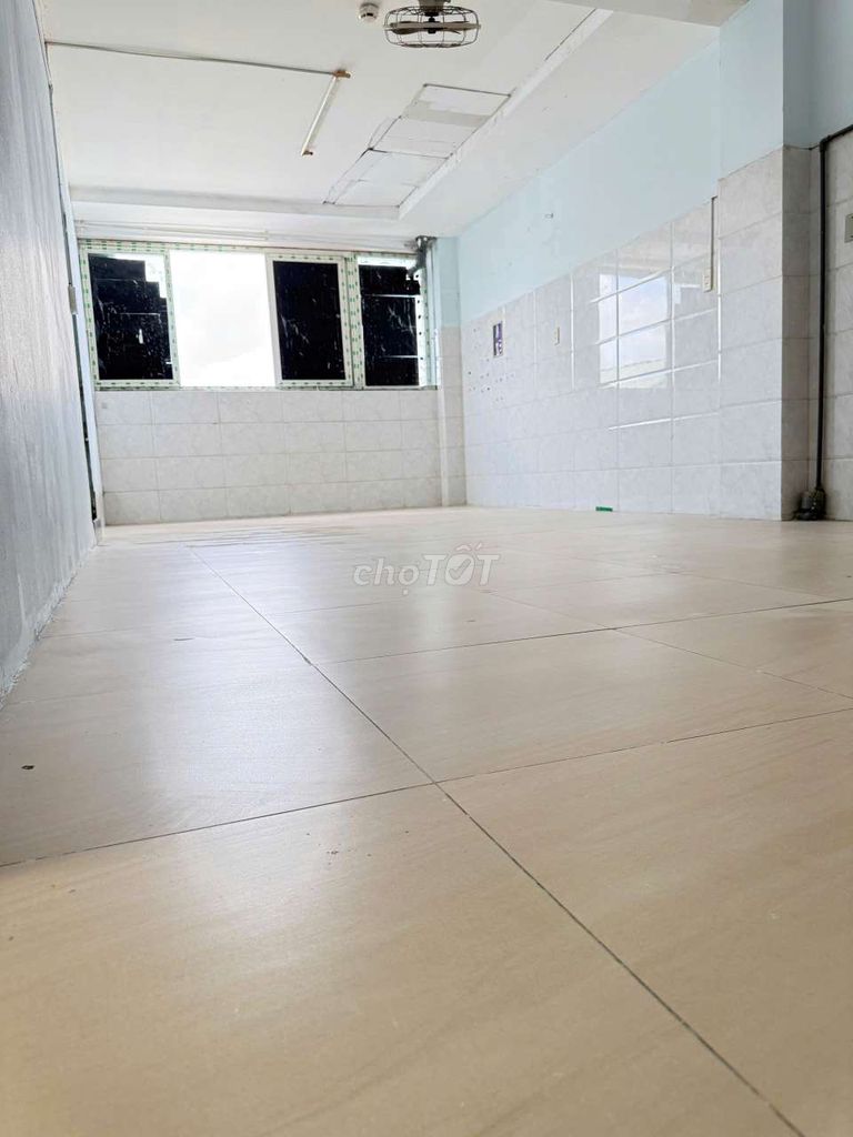 Rent room.