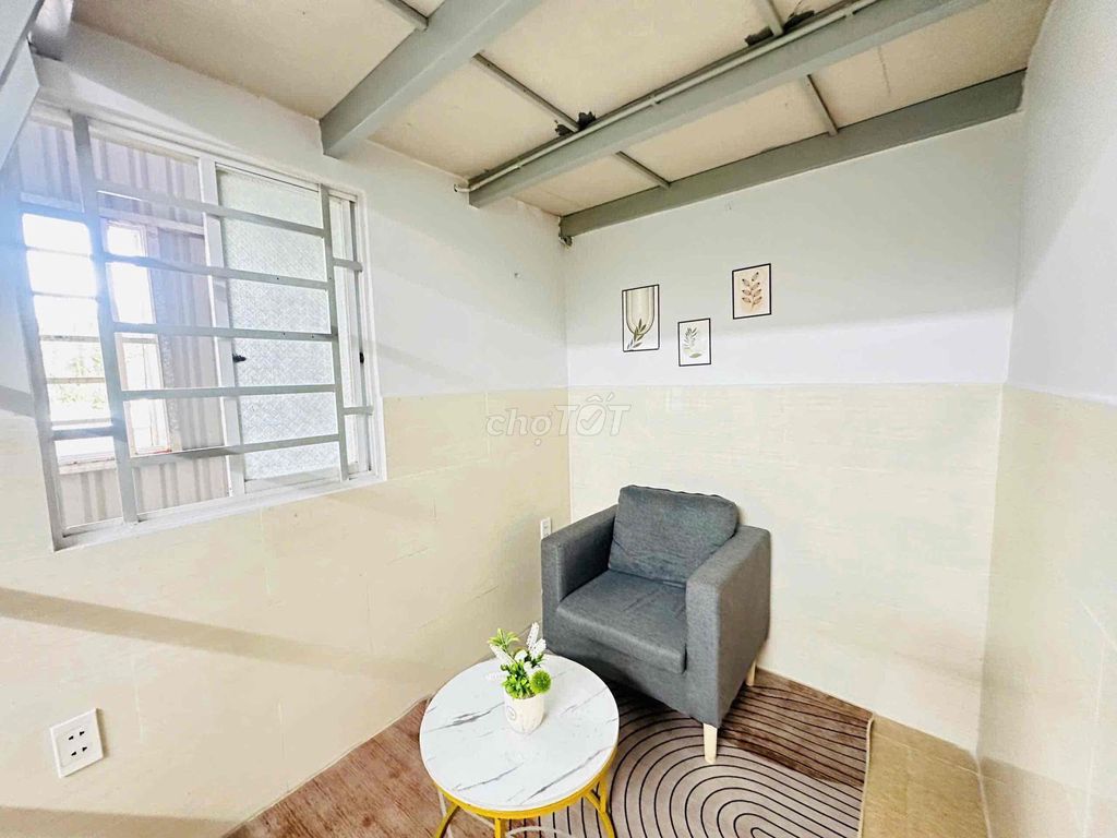 We have a 30-foot-wide motel with air conditioning on it.