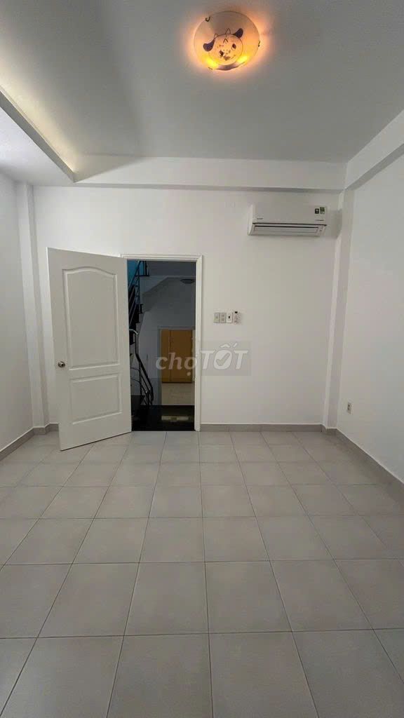Rent the original Tân Hưng District 7 area 128 m2