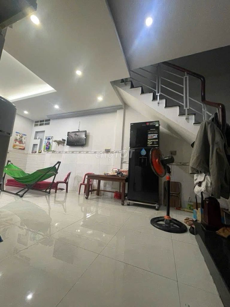 Rent the entire cheap ht13 P. District 12