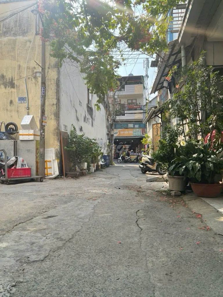 Rent the entire cheap ht13 P. District 12